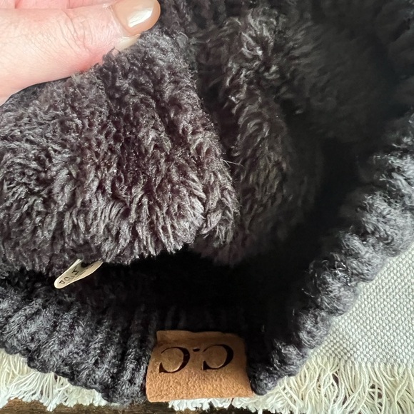 C.C Black Knit Beanie with Faux Fur Pom, fleece lined, GUC, one size. - Picture 3 of 4